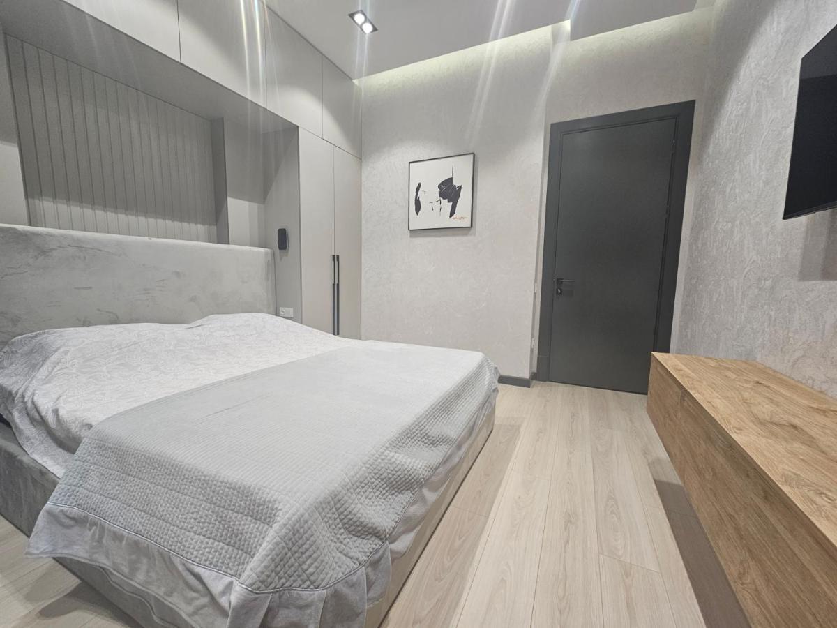 Magnificent Apartment In Nrg Oybek 塔什干 外观 照片